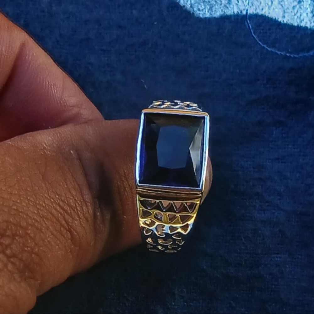 . 925 Sterling Silver Ring